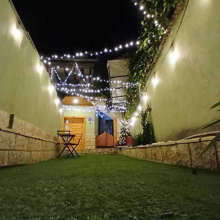 Apartment Near Center 4 *