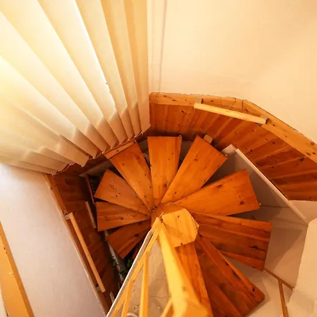 Apartment Grandpa House-attic App 4 *